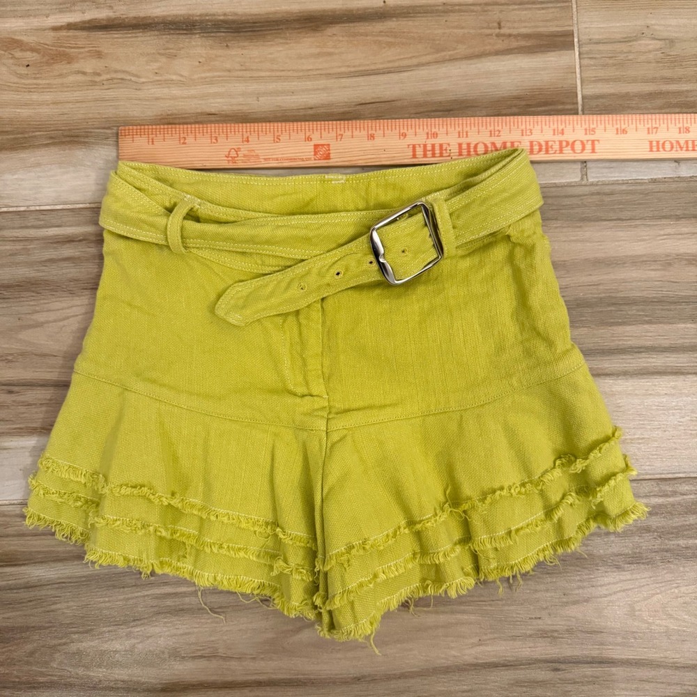 Alexis Lime Green Belted Ruffle Frayed Hem Shorts Size S Citron Linen Blend - Picture 4 of 5